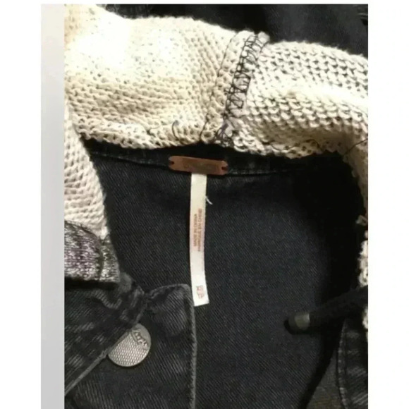 Women FREE PEOPLE Black Gray Denim Knit Jean Hoodie Button Jacket Sz XS Shacket - Picture 4 of 7